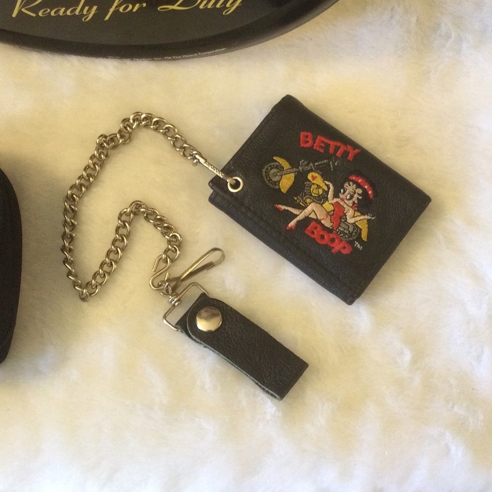 Betty Boop genuine leather wallet with chain